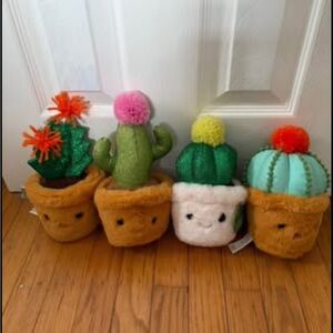 FAO Schwartz Cactus Plush Set